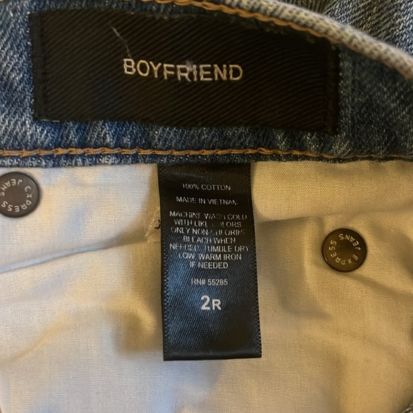 LIKE NEW- Express Jeans, size 2R - Picture 6 of 6